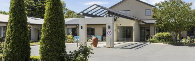 elms-court-village-4893