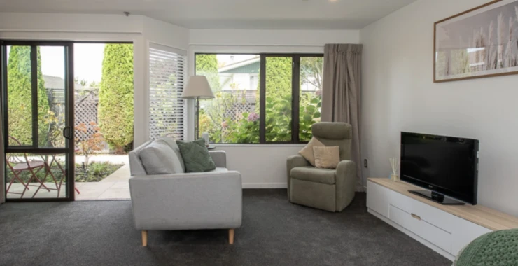 elms-court-village-live-in-style-3851